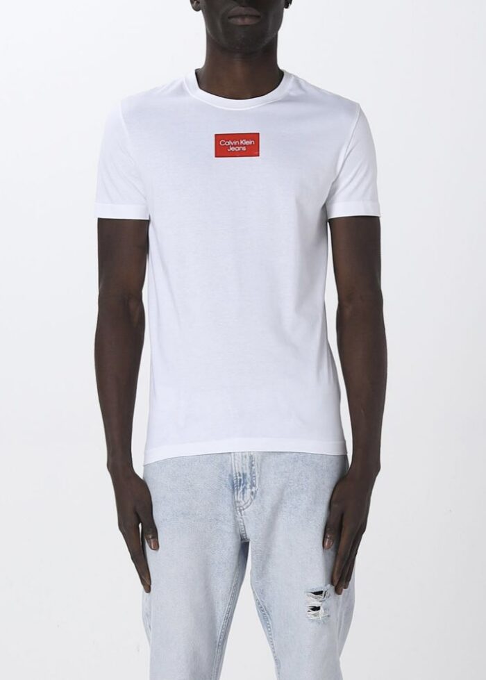Calvin Klein T-shirt