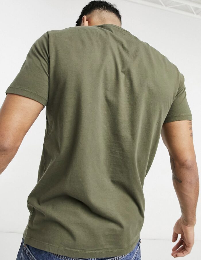 Levi's T-shirt