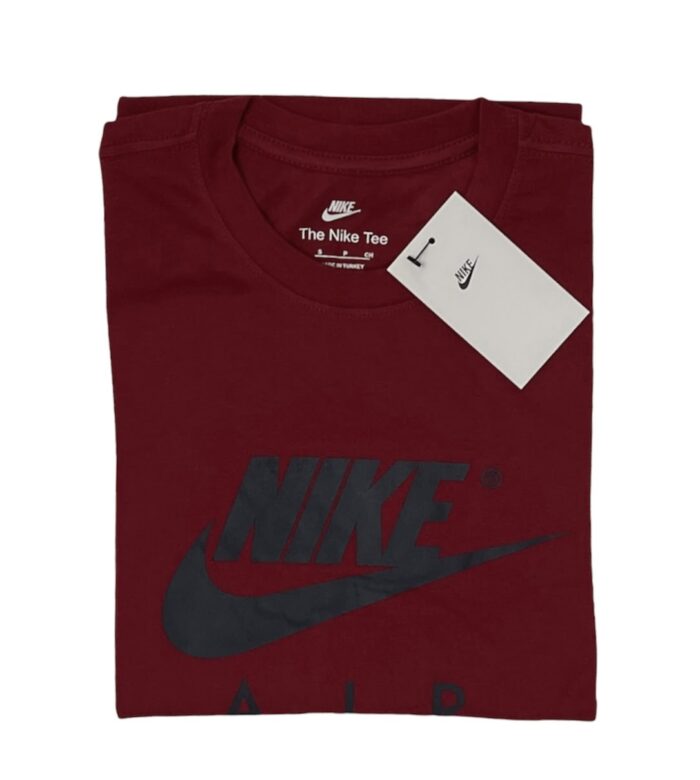 Nike T-shirt