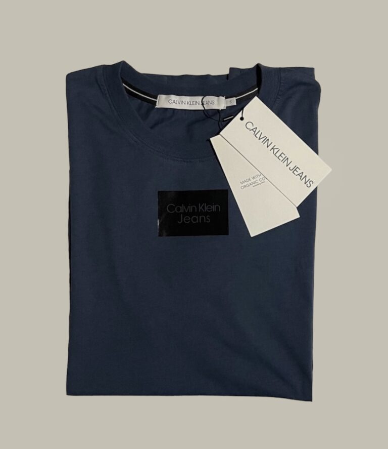 Calvin Klein T-shirt