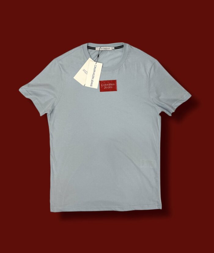 Calvin Klein T-shirt